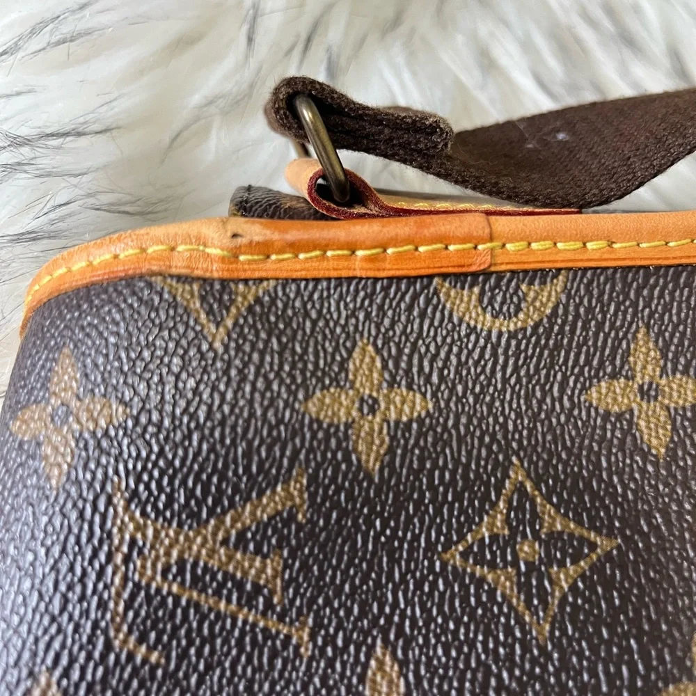 Bosphore crossbody in monogram. - Picture 13 of 17